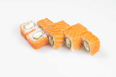 Uro maki wasabi Filadelfija avokado